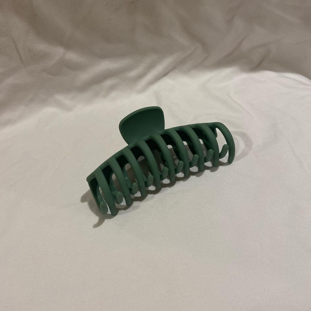 sage green claw clip